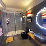 Beachfront Large 아파트 타리파