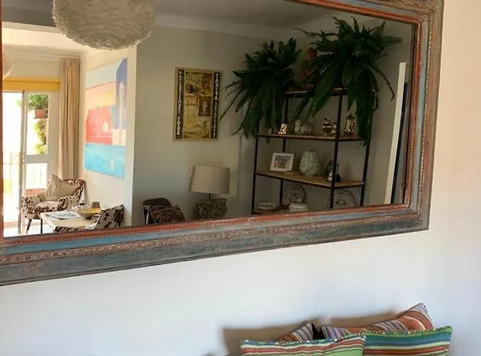 Beachfront Large * Ταρίφα