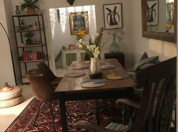 Beachfront Large Διαμέρισμα Ταρίφα